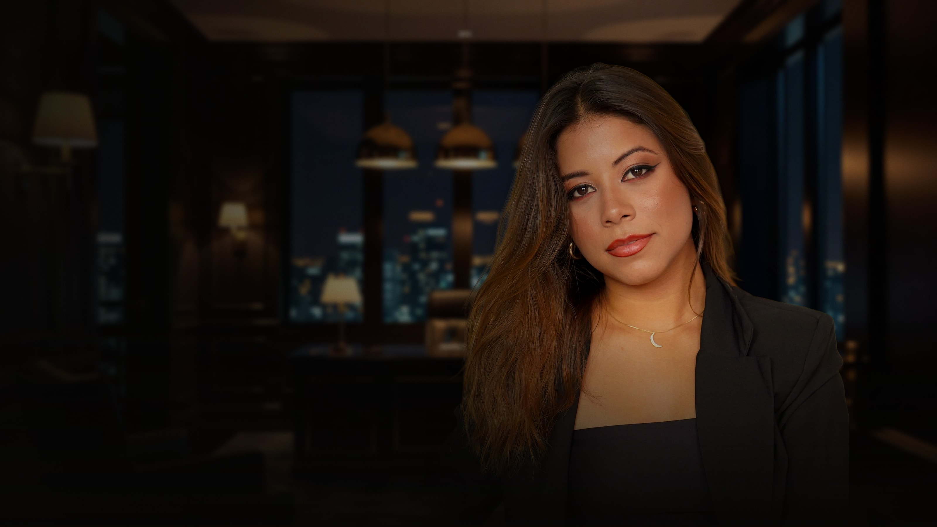 Amanda Lopes, consultora de recrutamento e seleção, em escritório